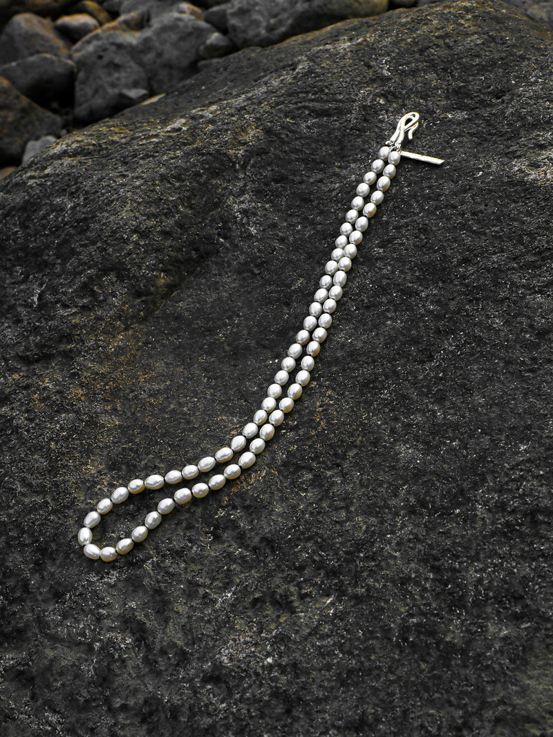 Tactile Rhythm · Natural Freshwater Seed Pearl Necklace
