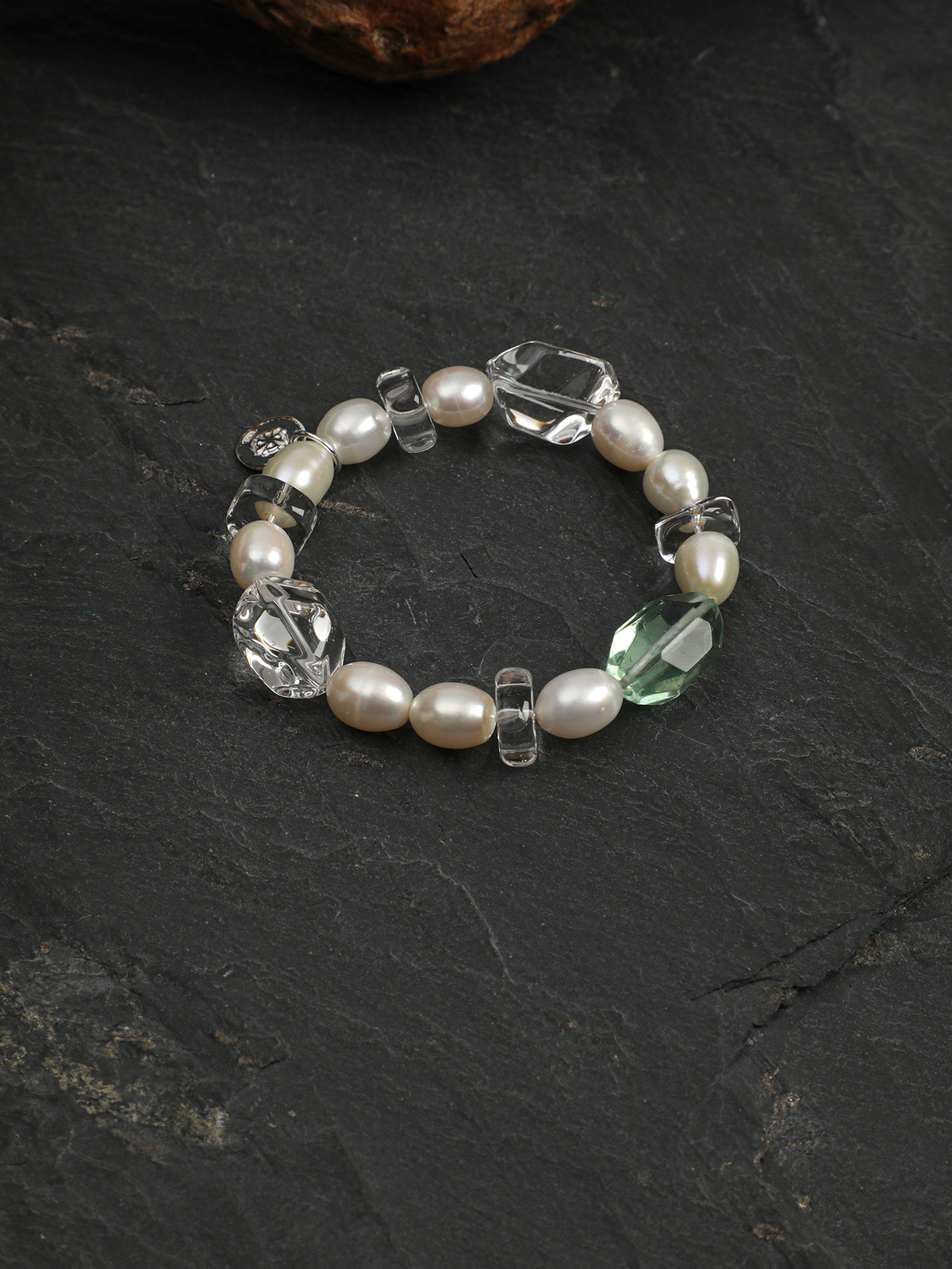 Mist Green Wave · Green Quartz, Sakura-Cut Crystal & White Pearl Bracelet