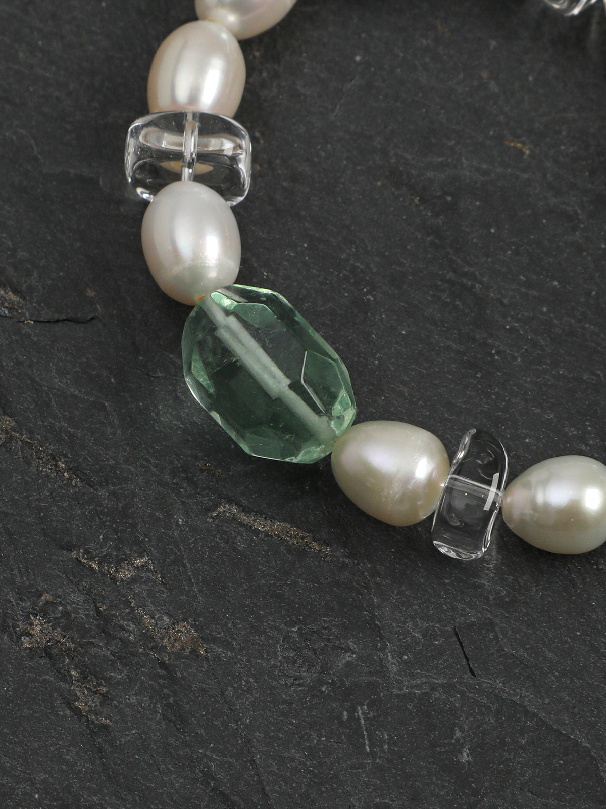 Mist Green Wave · Green Quartz, Sakura-Cut Crystal & White Pearl Bracelet