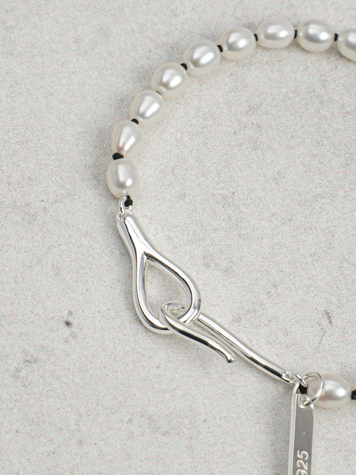 Aurora Seed · Flawless Pearl & Silver Loop Bracelet