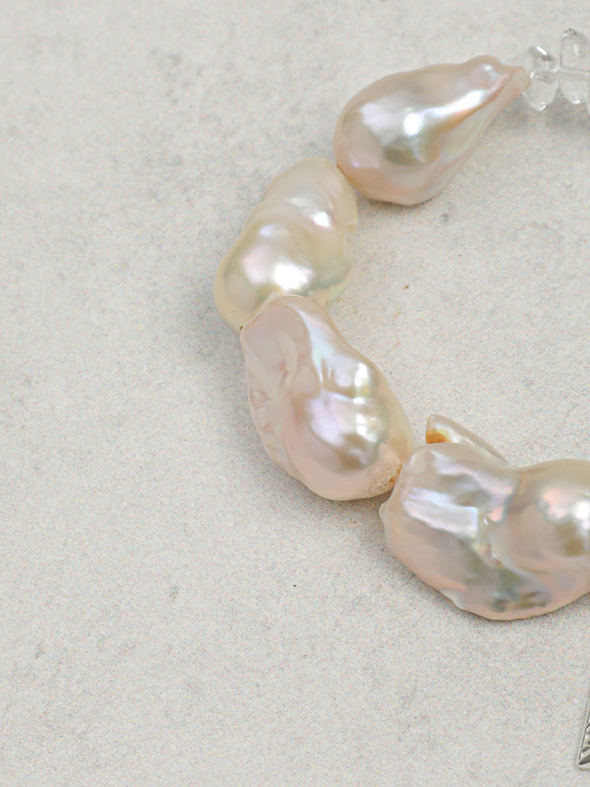 Frosted Pearl · Large Baroque Pearl & Crushed Ice Quartz Bracelet
