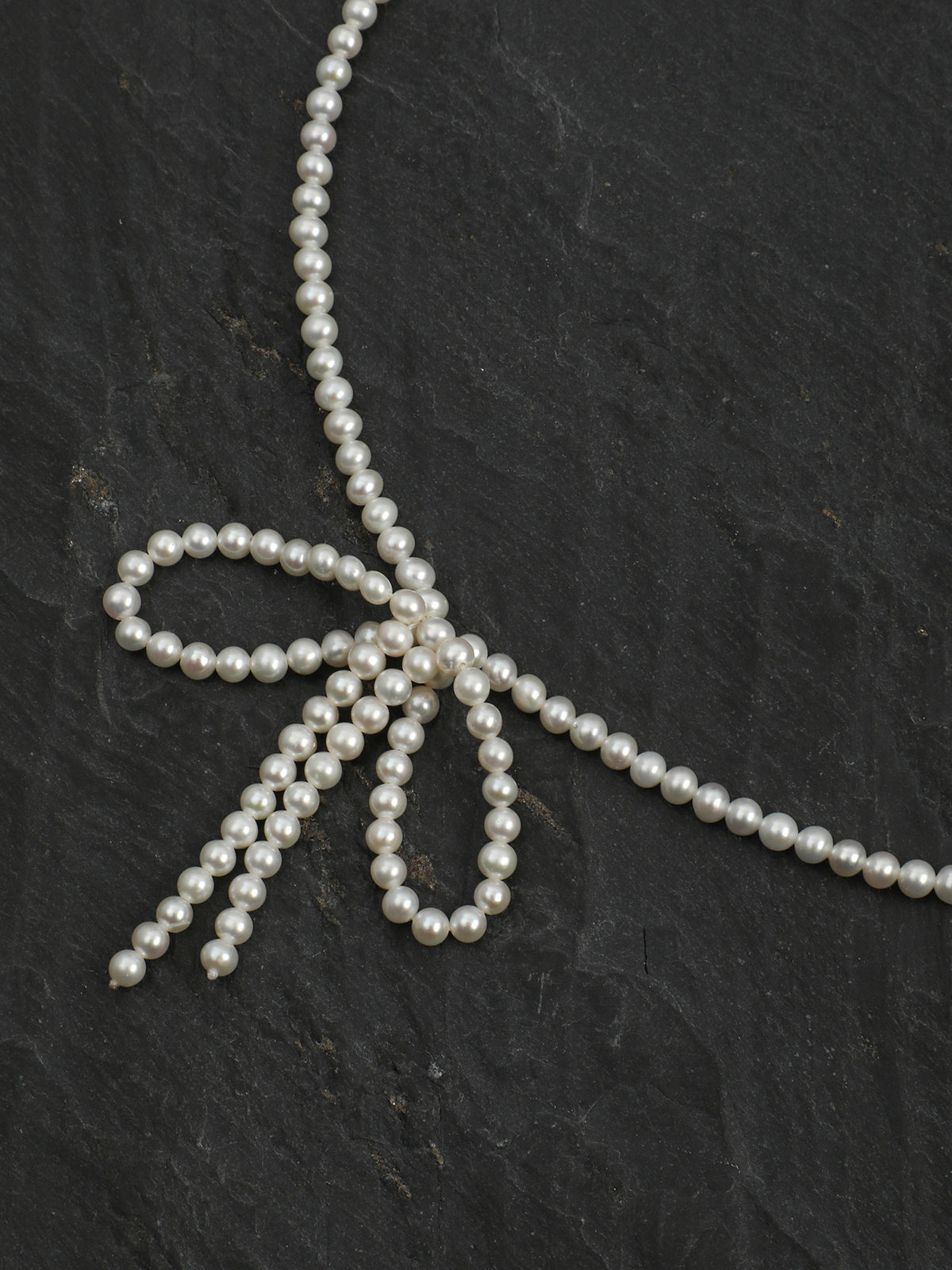 White Tide · Seed Pearl Bow Choker