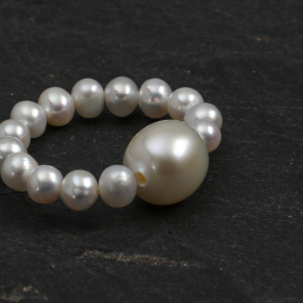 Pure Pearl · Focal Round & Seed Pearl Stretch Ring