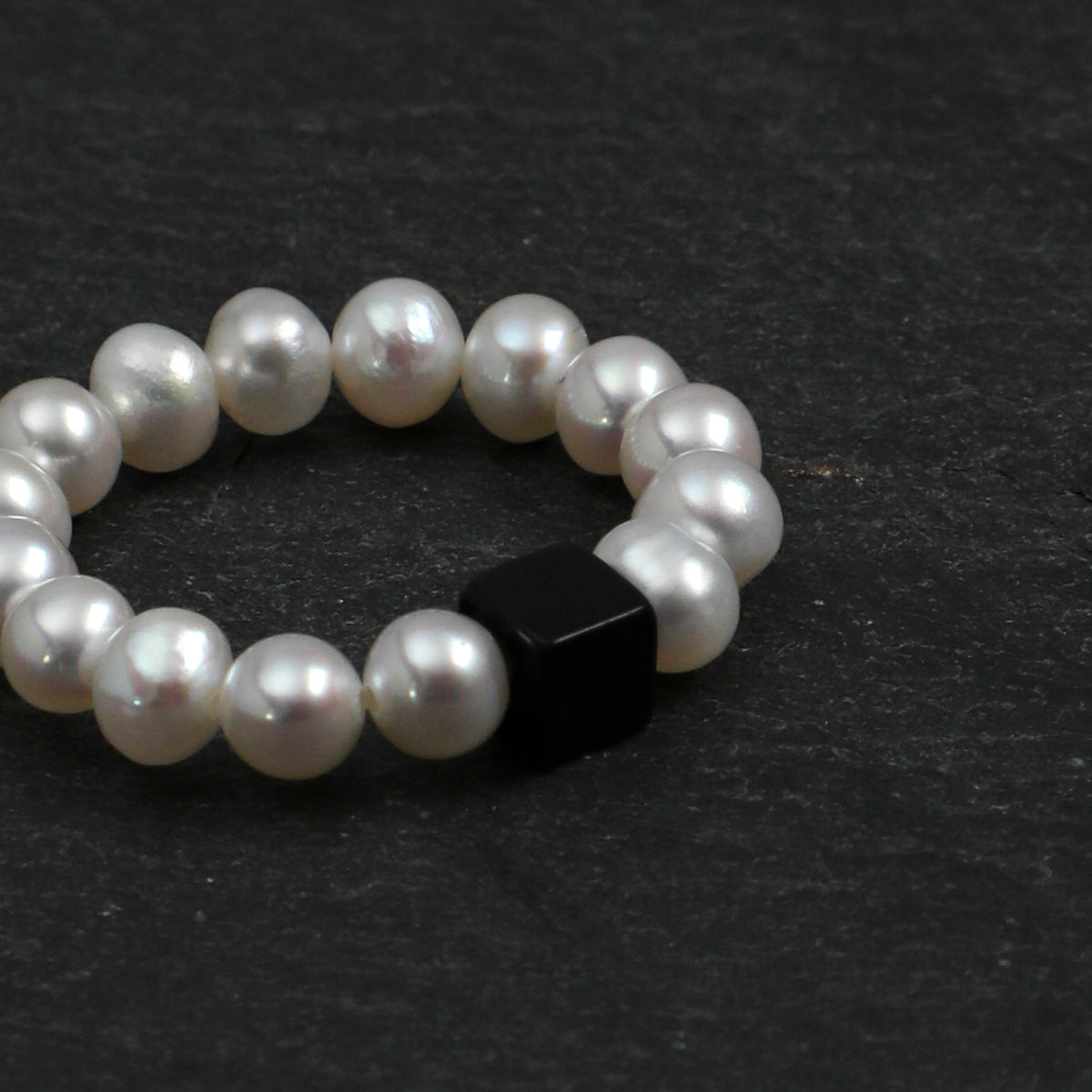 Illusion Pearl · Jet Black Agate Cube & Seed Pearl Stretch Ring