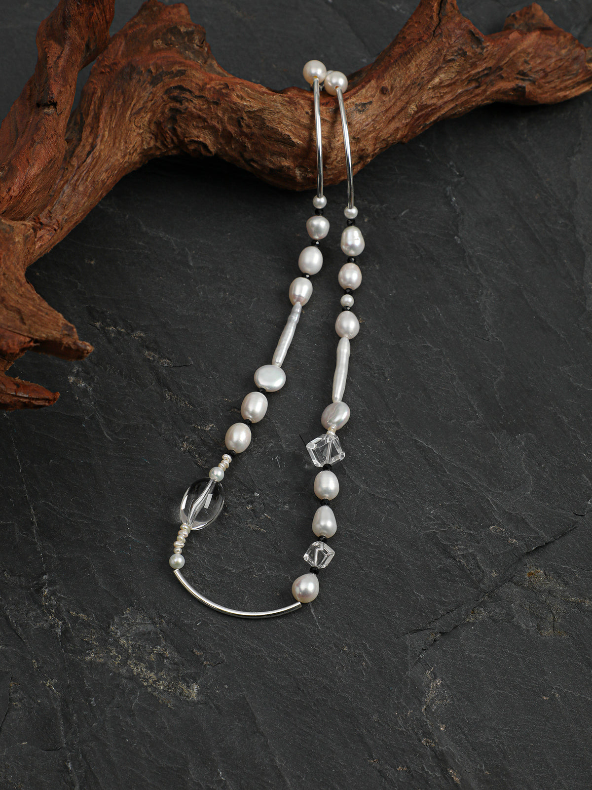 Monochrome Rhythm · Clear Quartz & Pearl Necklace