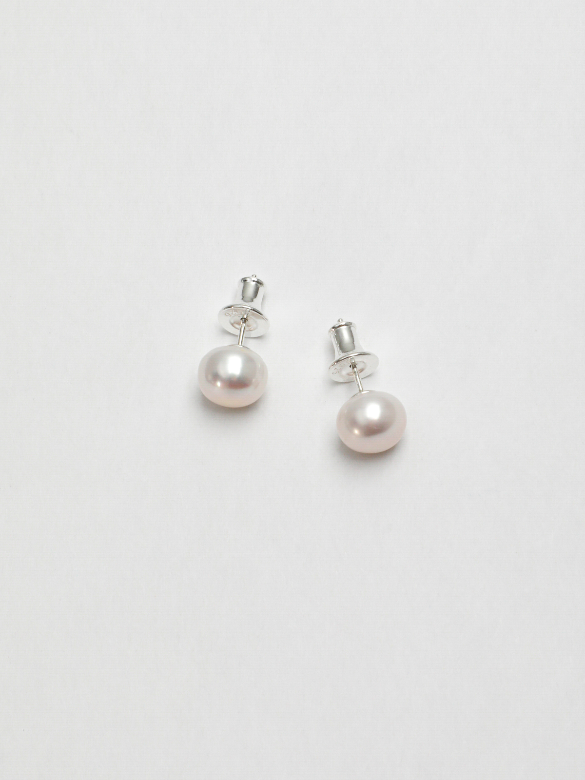 Luminous Glow · 5A Freshwater Pearl Stud Earrings